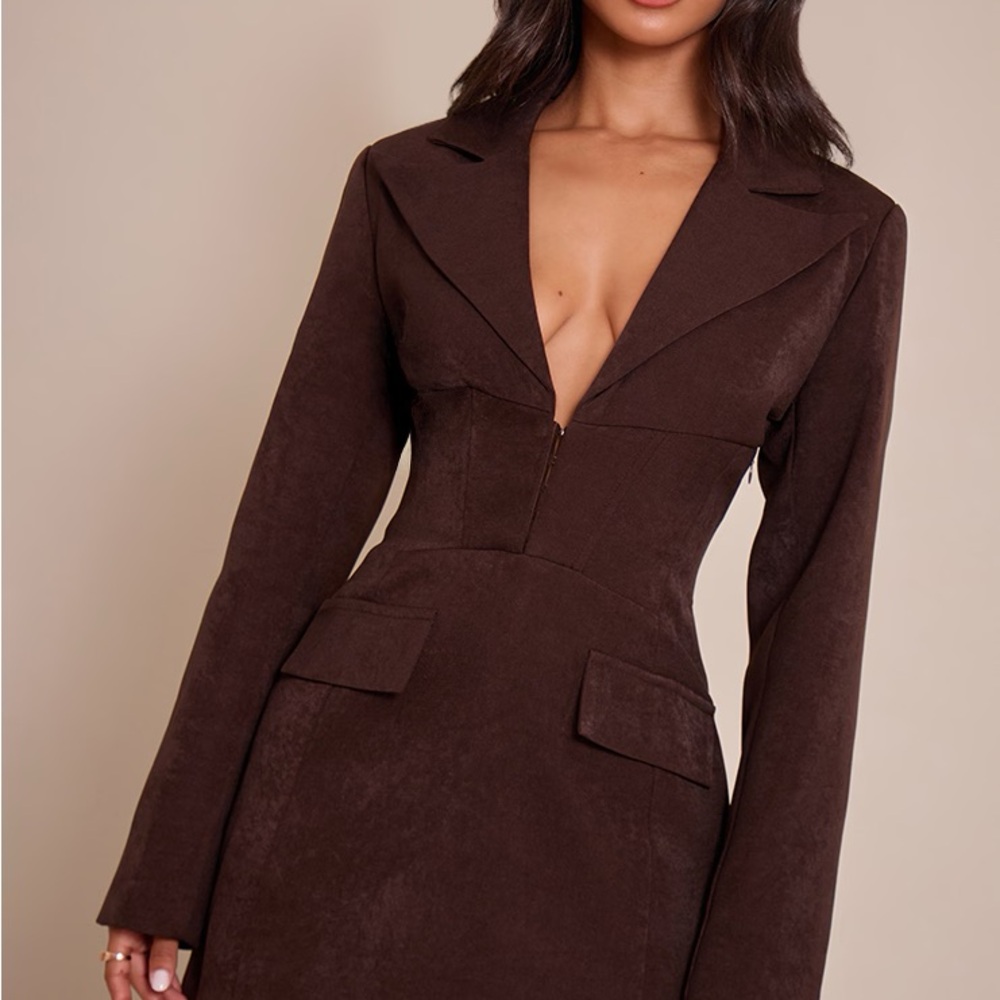 CHOCOLATE HOOK AND EYE FITTED BLAZER DRESS